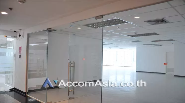 11  Office Space For Rent in Pattanakarn ,Bangkok ARL Ramkhamhaeng at UM Tower AA11783